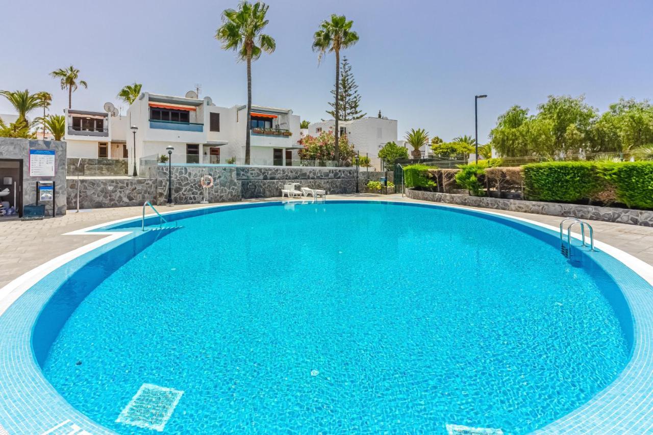 Apartment Apart America - 150 Meters From The Beach, Free Wi-Fi Arona  Exterior photo